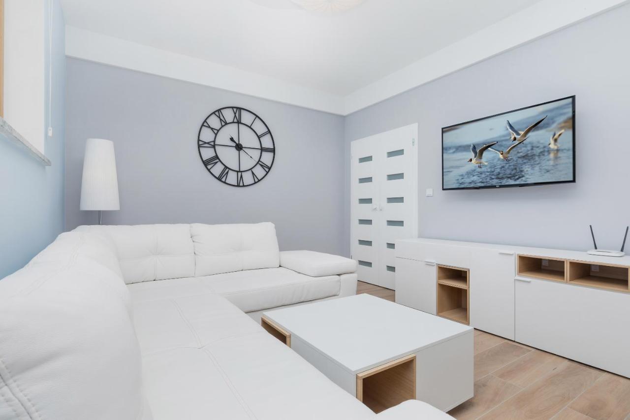 Underground Apartment In A Lux Holiday House Posejdon By Renters Prestige Kołczewo Εξωτερικό φωτογραφία