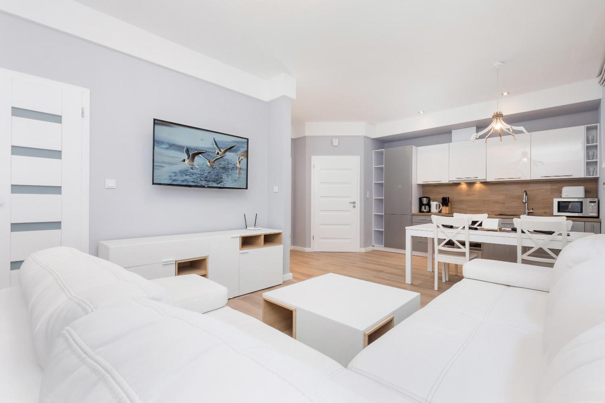 Underground Apartment In A Lux Holiday House Posejdon By Renters Prestige Kołczewo Εξωτερικό φωτογραφία